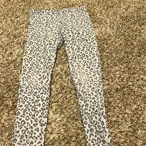 Girls cheetah print leggings